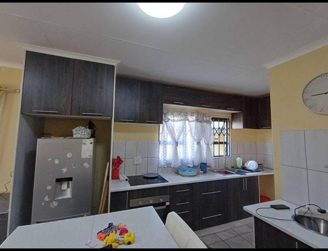3 BEDROOM HOUSE FOR SALE IN HESTEAPARK